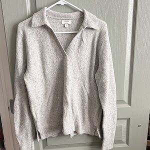 J. Crew Women’s Light Gray V-Neck Sweater